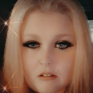 Meet your Posher, Meagan